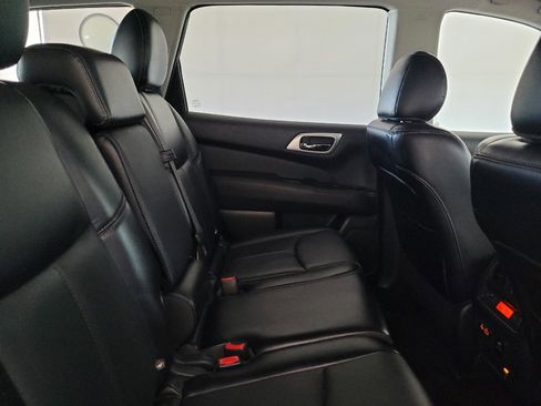 Used 2020 Nissan Pathfinder SL AWD/4WD image 19