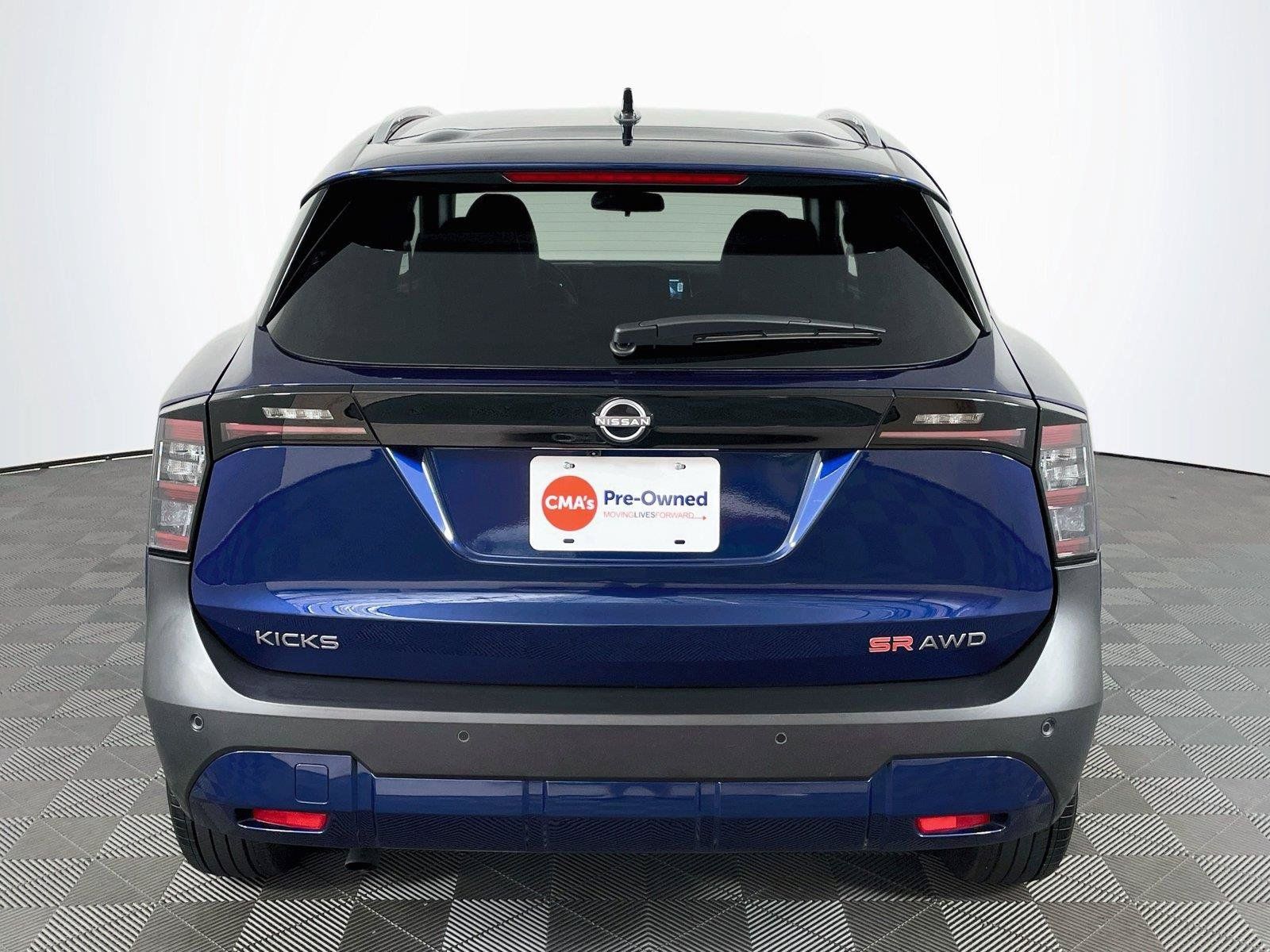Used 2026 Nissan Kicks SR AWD/4WD image 7