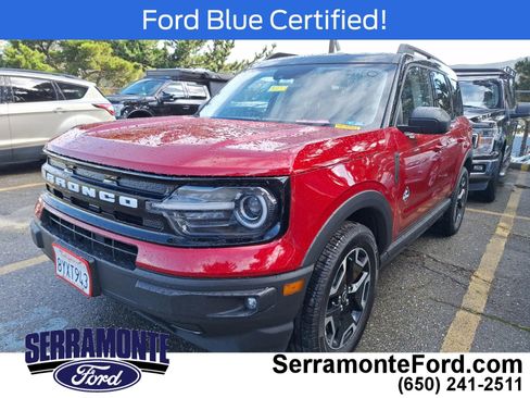 Used 2021 Ford Bronco Sport Outer Banks w/ Outer Banks Package image 3