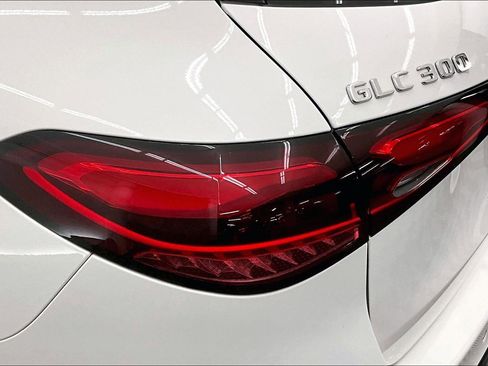 Used 2026 Mercedes-Benz GLC 300 image 27