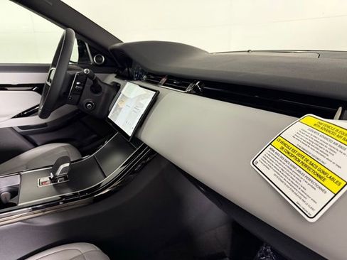 Used 2026 Land Rover Range Rover Evoque S image 34