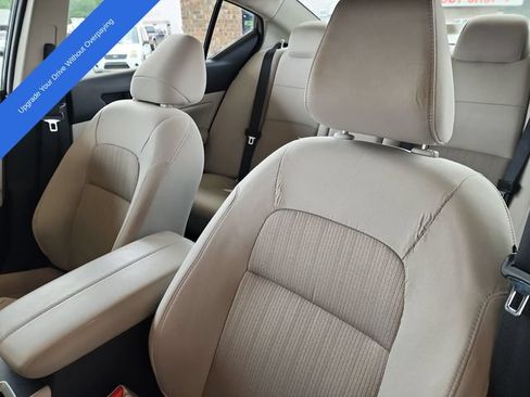 Used 2025 Nissan Altima 2.5 SV FWD image 11