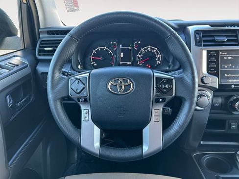 Used 2020 Toyota 4Runner SR5 Premium image 14