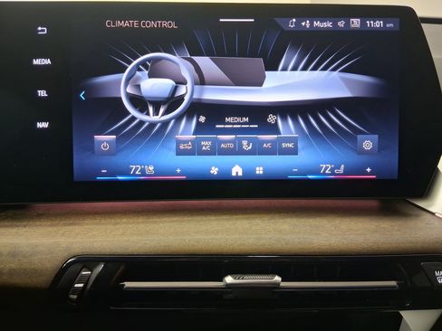 New 2026 BMW X1 xDrive28i w/ Convenience Package image 24