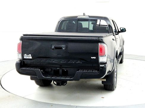 Used 2023 Toyota Tacoma Limited image 5