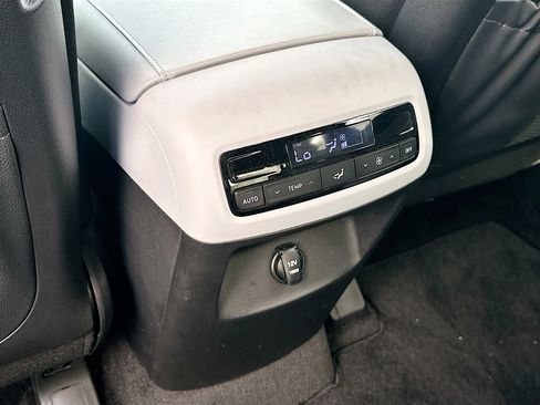 Used 2021 Hyundai Palisade SEL w/ Cargo Package image 24