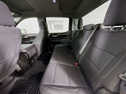 Used 2022 GMC Sierra 1500 SLE image 27