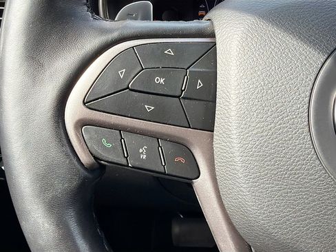 Used 2020 Jeep Grand Cherokee Limited X image 37