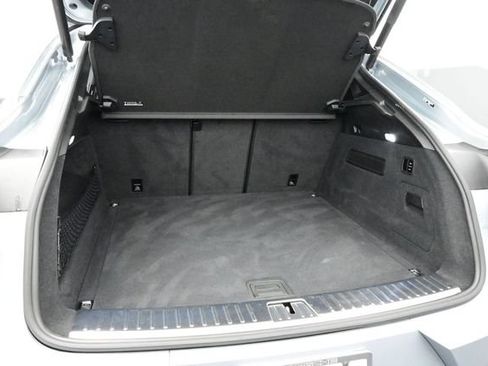 Certified 2025 Porsche Cayenne Coupe AWD/4WD image 16