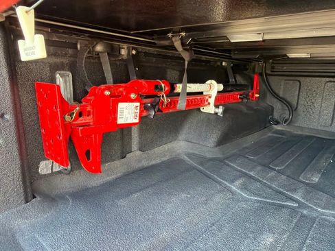 Used 2021 Jeep Gladiator Rubicon AWD/4WD image 15