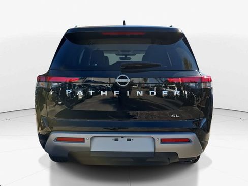 New 2025 Nissan Pathfinder SL image 8