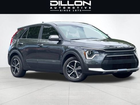 Used 2024 Kia Niro LX FWD image 1