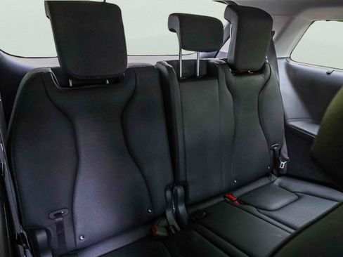 Used 2025 Kia Carnival SX Prestige FWD image 26