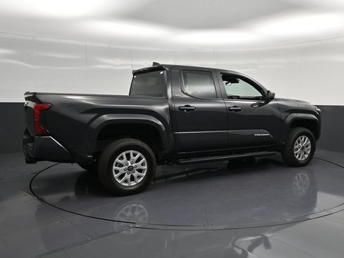 Used 2025 Toyota Tacoma SR5 RWD image 3