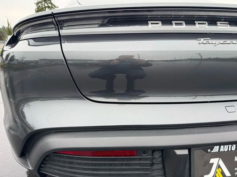 Used 2020 Porsche Taycan 4S image 15