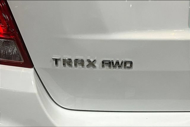 Used 2021 Chevrolet Trax LT AWD/4WD image 20