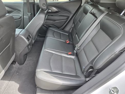 Used 2023 GMC Terrain SLT w/ Tech Package AWD/4WD image 17