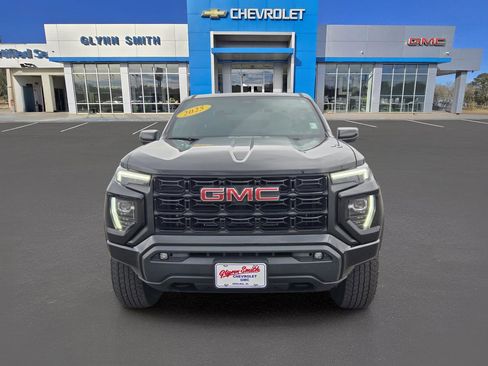 Used 2025 GMC Canyon Elevation w/ Convenience Package AWD/4WD image 2