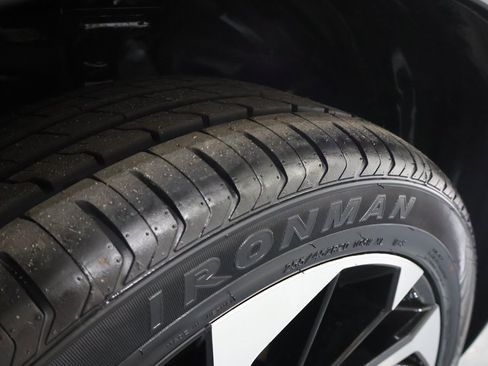 Used 2022 Mitsubishi Outlander SE image 41