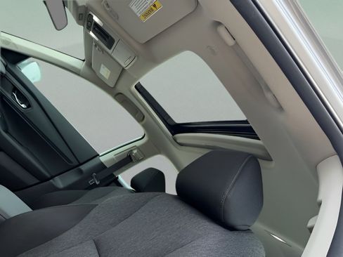 Used 2024 Honda Accord EX image 28