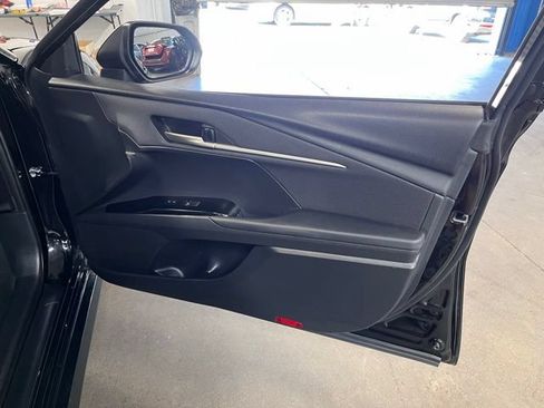 Used 2025 Toyota Camry LE FWD image 12