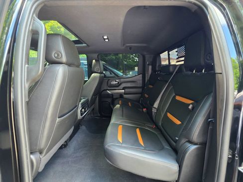 Used 2021 GMC Sierra 1500 AT4 w/ AT4 Premium Package AWD/4WD image 31