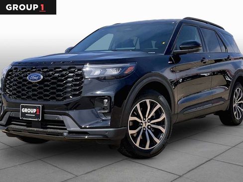 New 2026 Ford Explorer ST-Line RWD image 1