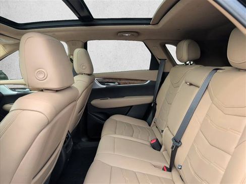 Used 2020 Cadillac XT5 Premium Luxury w/ Platinum Package FWD image 20