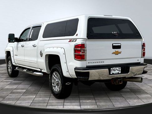 Used 2019 Chevrolet Silverado 2500 LT w/ LT Convenience Package AWD/4WD image 5