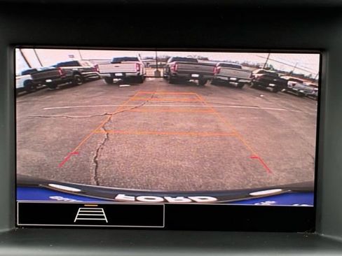 Used 2024 GMC Terrain SLE AWD/4WD image 16