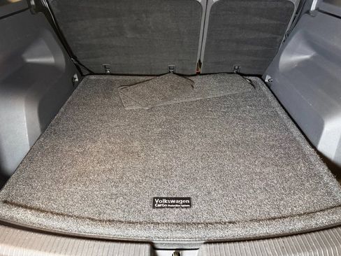 Used 2020 Volkswagen Atlas Cross Sport SEL image 24