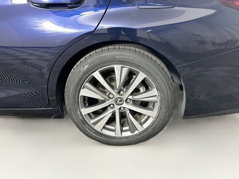 Used 2021 Lexus ES 350 w/ Premium Package image 11
