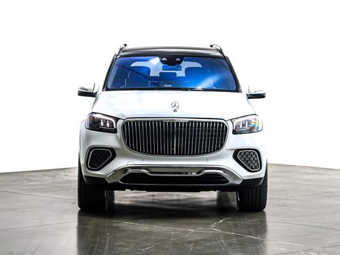 New 2026 Mercedes-Benz Maybach GLS 600 4MATIC image 2