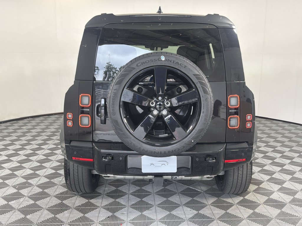 New 2026 Land Rover Defender 110 X-Dynamic SE AWD/4WD image 7