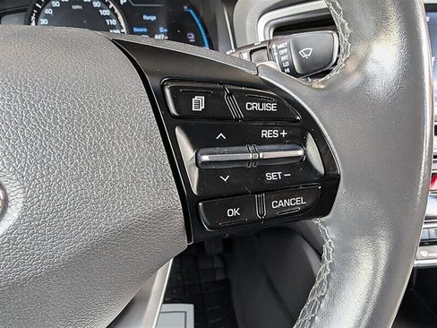 Used 2018 Hyundai Ioniq Limited FWD image 22