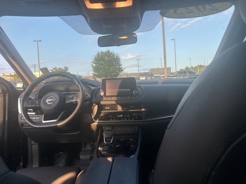 Certified 2023 Nissan Rogue SV w/ SV Premium B Package FWD image 22