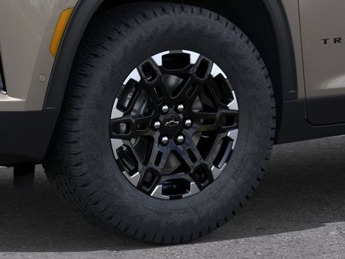 New 2027 Chevrolet Traverse Z71 w/ Enhanced Driving Package AWD/4WD image 9