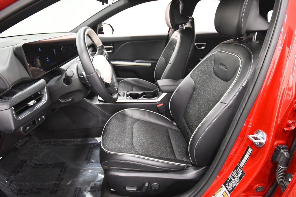 Certified 2025 Kia K4 GT-Line w/ GT-Line Sunroof Package FWD image 11