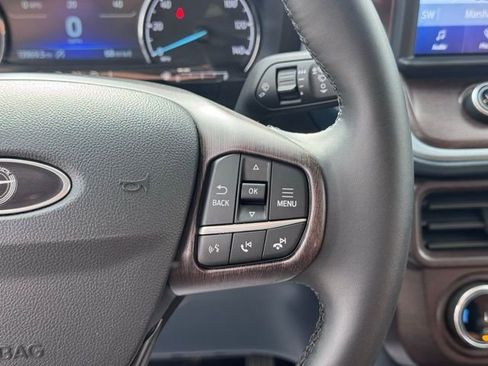 Used 2024 Ford Maverick Lariat image 11