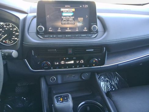Used 2021 Nissan Rogue SL FWD image 22