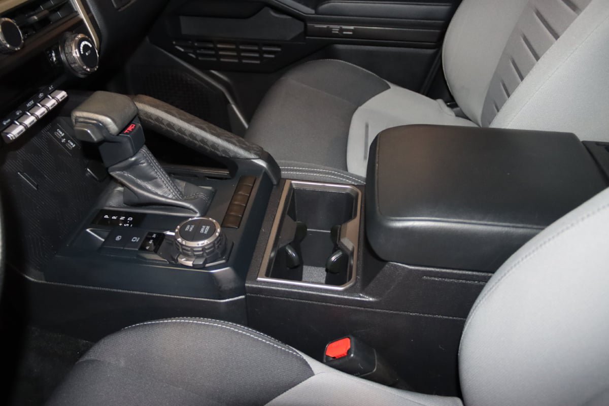 Used 2024 Toyota Tacoma TRD Sport AWD/4WD image 32