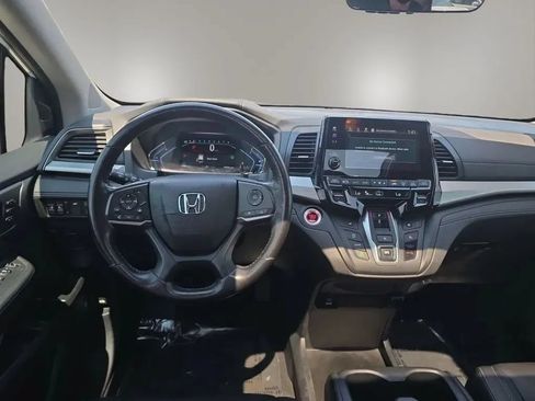 Used 2023 Honda Odyssey EX-L image 13
