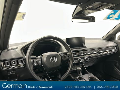 Used 2025 Honda Civic Sport image 15