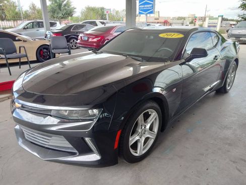 Used 2017 Chevrolet Camaro LT w/ Technology Package image 5