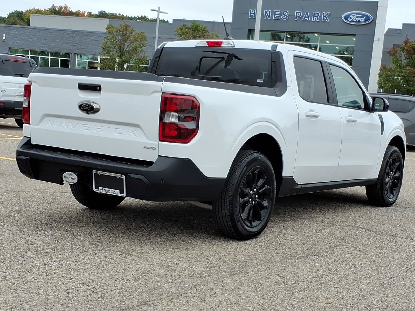Used 2024 Ford Maverick Lariat w/ Black Appearance Package AWD/4WD image 7