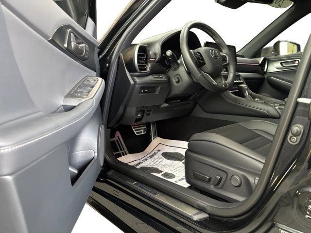 Used 2026 Lexus IS 350 F Sport w/ Technology Package AWD/4WD image 8