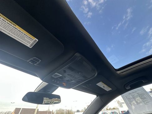 Used 2024 Cadillac XT5 Premium Luxury image 21