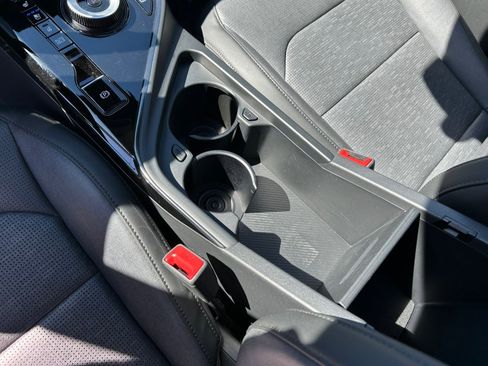 Used 2023 Kia Niro Wave image 21