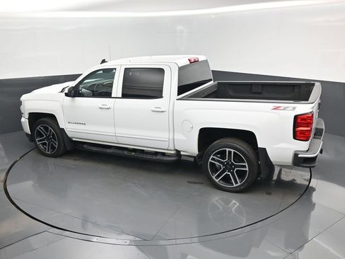 Used 2017 Chevrolet Silverado 1500 LT w/ LPO, Black Pack image 44