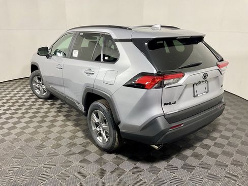 New 2025 Toyota RAV4 XLE image 12